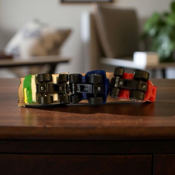 Trash Pack TRASH WHEELS Rubber Squishy Cars Splatter Fly Muck Truck T Ractor A3 - Picture 8 of 10